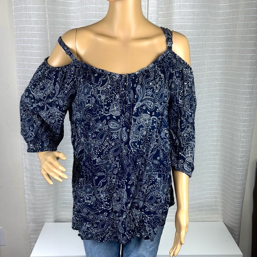 Navy Paisley Off-Shoulder Women's Top Size 1- 1X - Picture 1 of 12